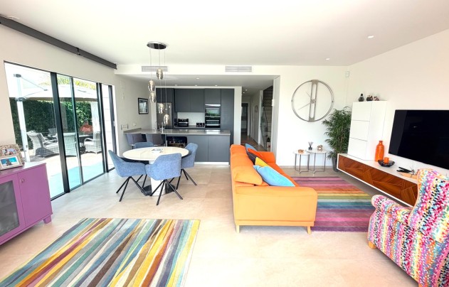 Herverkoop - Villa - Los Montesinos - La Herrada