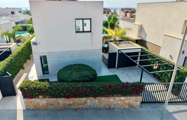 Herverkoop - Villa - Los Montesinos - La Herrada