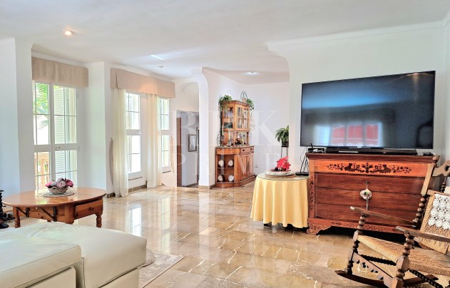 Herverkoop - Villa - Calvià - Peguera