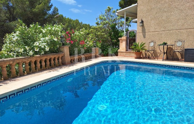 Herverkoop - Villa - Calvià - Peguera