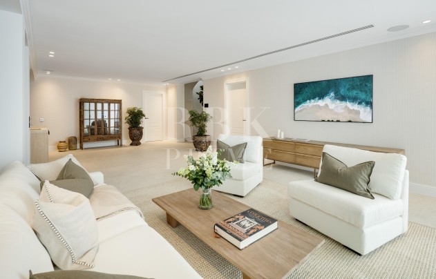 Resale - Villa - Malaga - Málaga