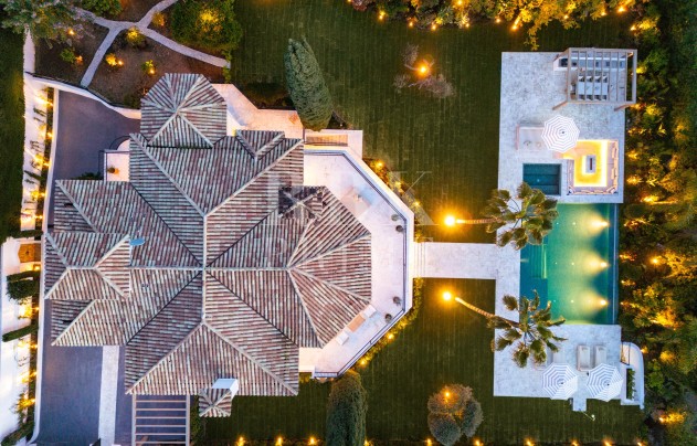 Resale - Villa - Malaga - Málaga