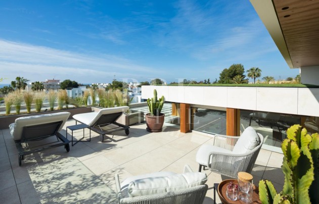 Herverkoop - Villa - Malaga - Nueva Andalucía