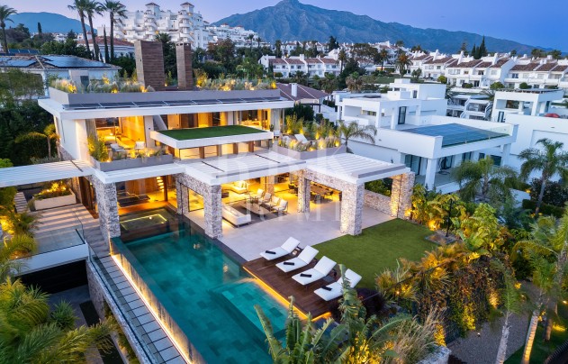 Herverkoop - Villa - Malaga - Nueva Andalucía