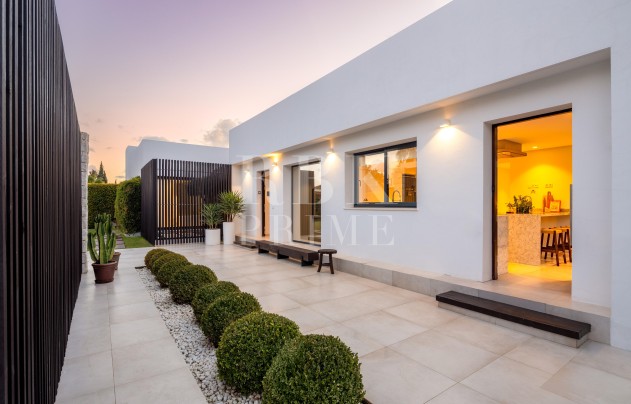 Reventa - Villa - Malaga - Nueva Andalucía