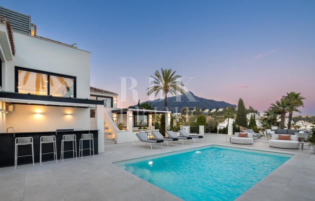 Reventa - Villa - Malaga - Nueva Andalucía
