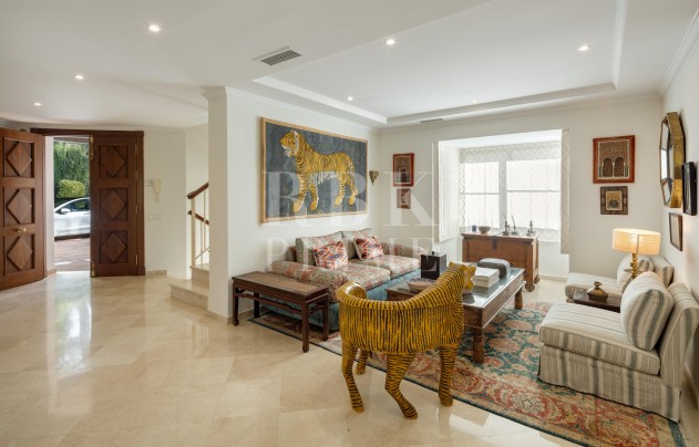 Herverkoop - Villa - Malaga - Benahavís