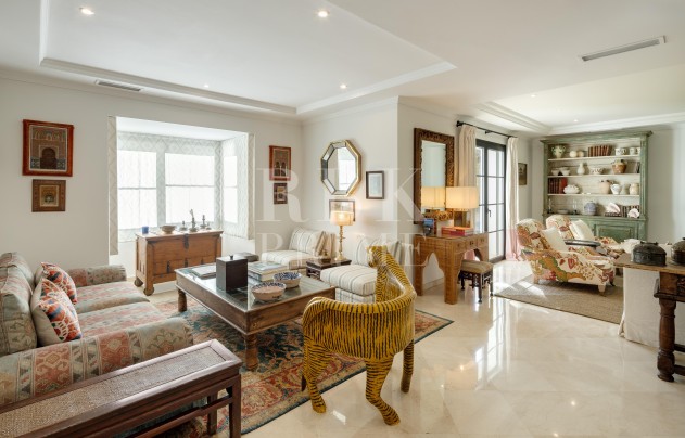 Herverkoop - Villa - Malaga - Benahavís