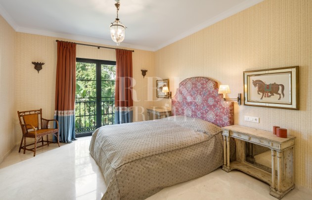 Herverkoop - Villa - Malaga - Benahavís