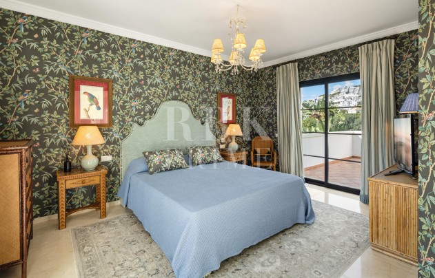 Herverkoop - Villa - Malaga - Benahavís