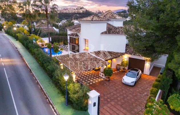 Herverkoop - Villa - Malaga - Benahavís