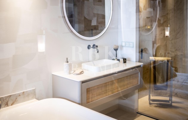 Herverkoop - Apartment - Malaga - Benahavís