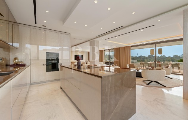 Resale - Apartment - Marbella