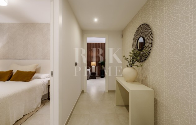 Resale - Villa - Marbella