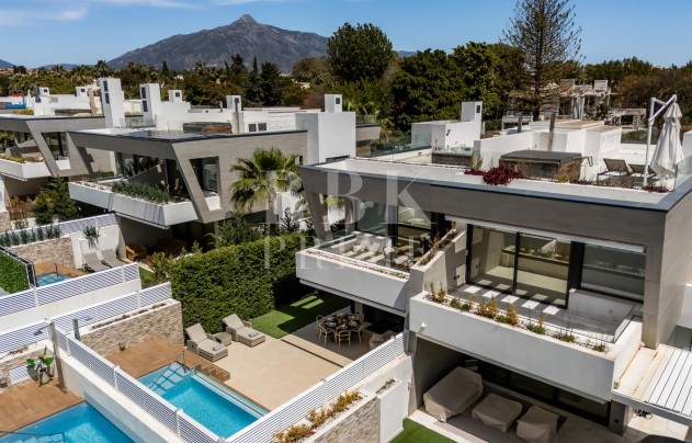 Resale - Villa - Marbella
