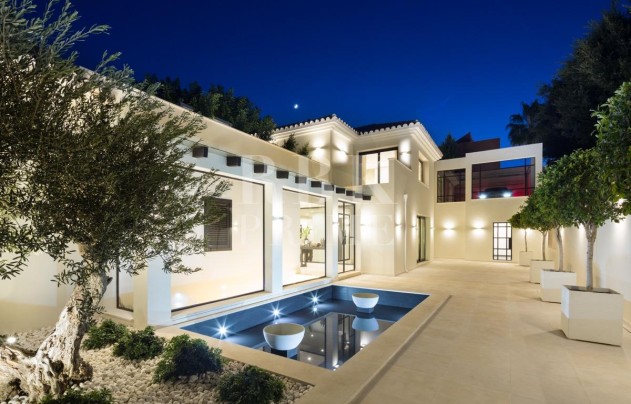 Reventa - Villa - Malaga - Nueva Andalucía