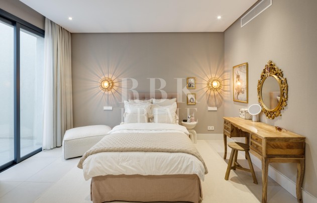 Reventa - Villa - Malaga - Nueva Andalucía