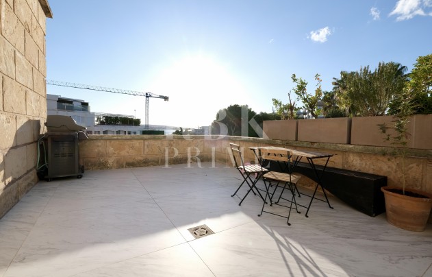 Resale - Apartment - Calvià - Portals Nous