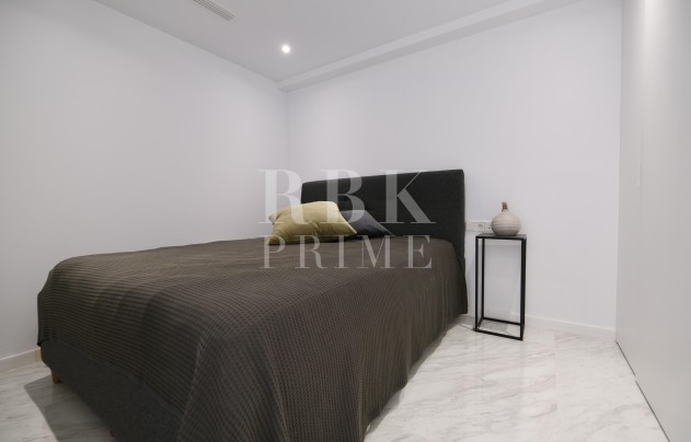 Resale - Apartment - Calvià - Portals Nous