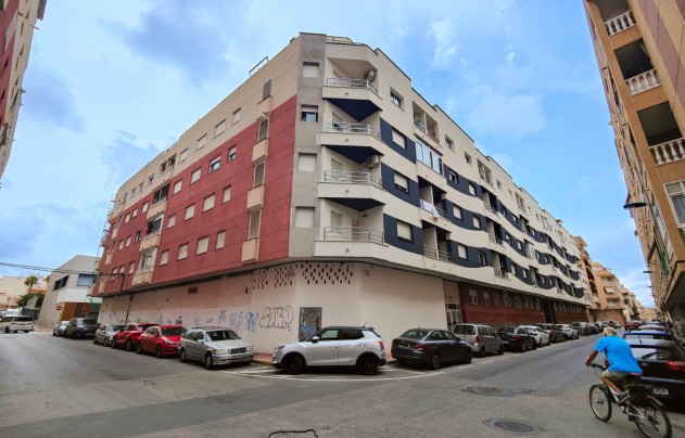 Revente - Commercial - Torrevieja - Playa Los Naufragos