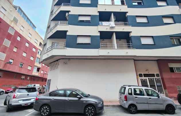 Revente - Commercial - Torrevieja - Playa Los Naufragos
