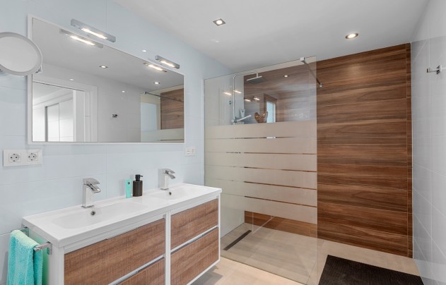 Reventa - Villa - La Marina