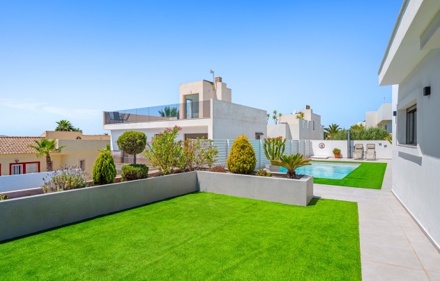 Reventa - Villa - La Marina