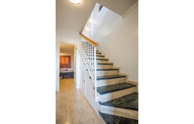 Resale - Apartment - Moraira - La Cometa