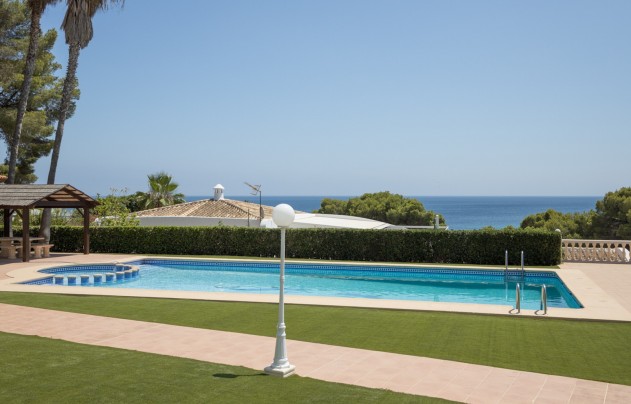 Resale - Apartment - Moraira - La Cometa