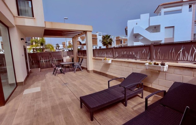Resale - Villa - Ciudad Quesada - Pueblo Bravo