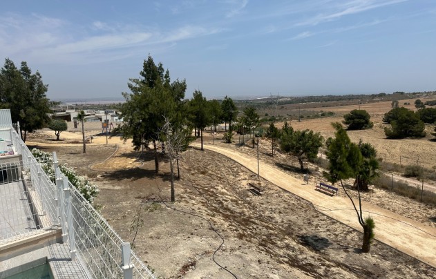 Resale - Villa - San Miguel de Salinas