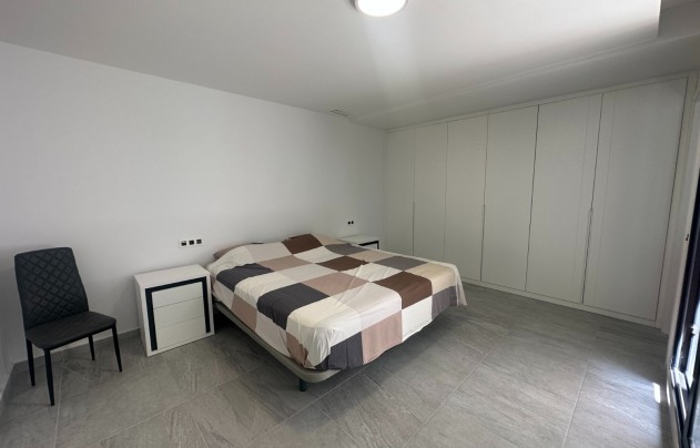 Resale - Villa - San Miguel de Salinas