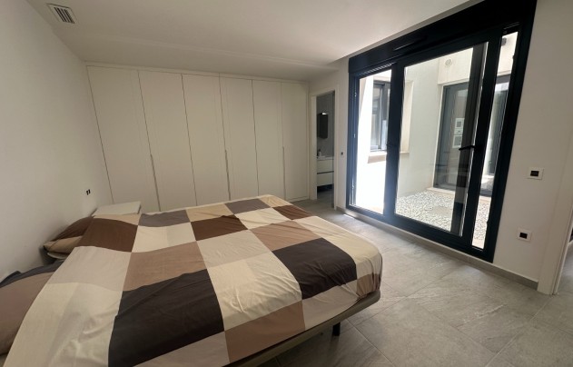 Resale - Villa - San Miguel de Salinas