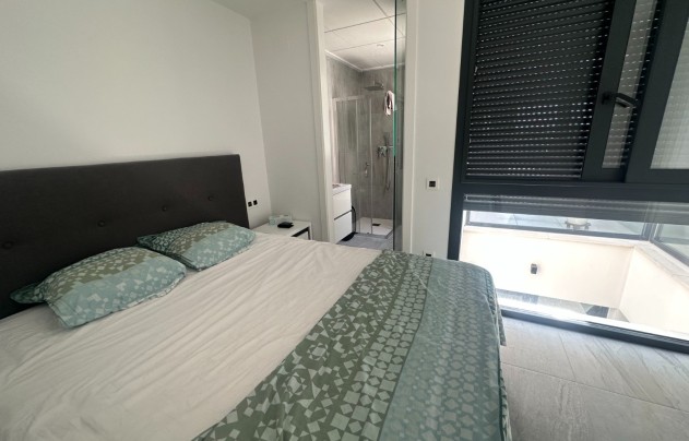 Resale - Villa - San Miguel de Salinas