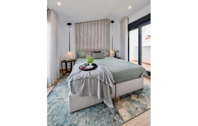 Resale - House - Finestrat - Urbanización