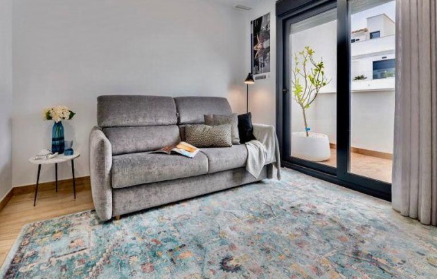 Resale - House - Finestrat - Urbanización