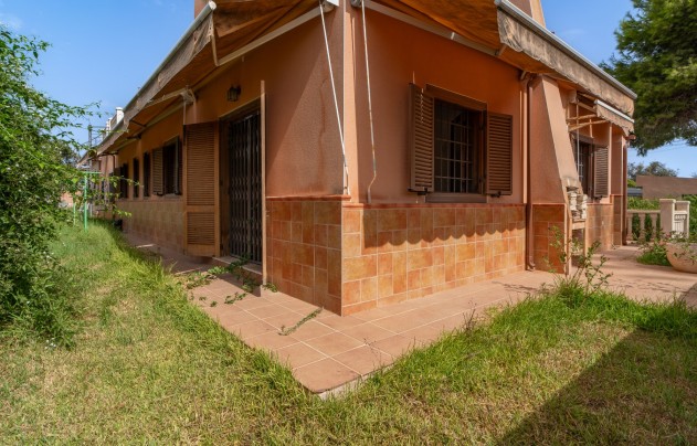 Resale - Villa - Torrevieja - LOS BALCONES - LOS ALTOS