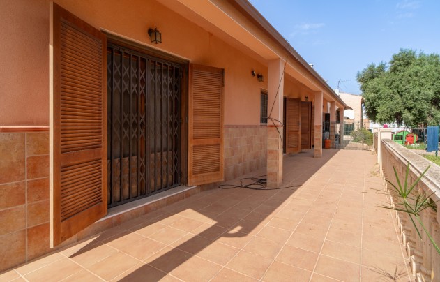 Resale - Villa - Torrevieja - LOS BALCONES - LOS ALTOS