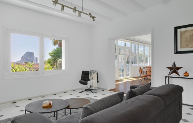 Resale - Villa - Calpe - Gargasindi