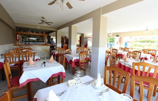 Resale - Commercial - Calpe - Playa De Arenal