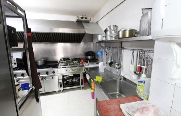 Resale - Commercial - Calpe - Playa De Arenal