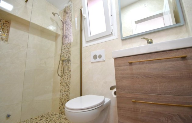 Resale - Villa - Orihuela Costa - Playa Flamenca