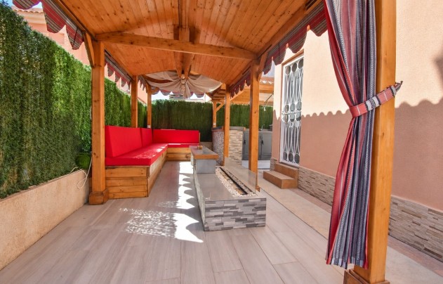Resale - Villa - Orihuela Costa - Playa Flamenca