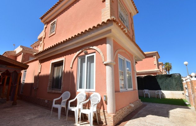 Resale - Villa - Orihuela Costa - Playa Flamenca