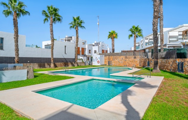 Resale - Villa - Orihuela Costa - Villamartín