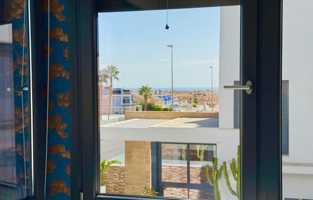 Resale - Villa - Orihuela Costa - Cabo Roig