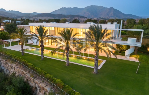 Resale - Villa - Malaga - Casares