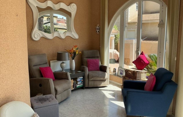 Reventa - Villa - Ciudad Quesada - Doña Pepa