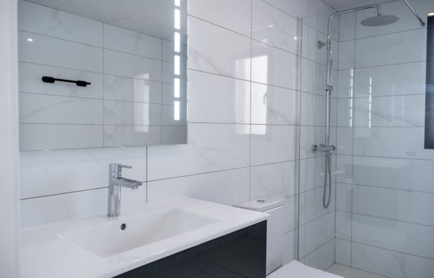 Resale - Villa - Torrevieja - La veleta