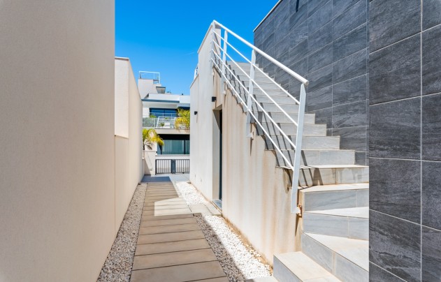 Resale - Villa - San Miguel de Salinas